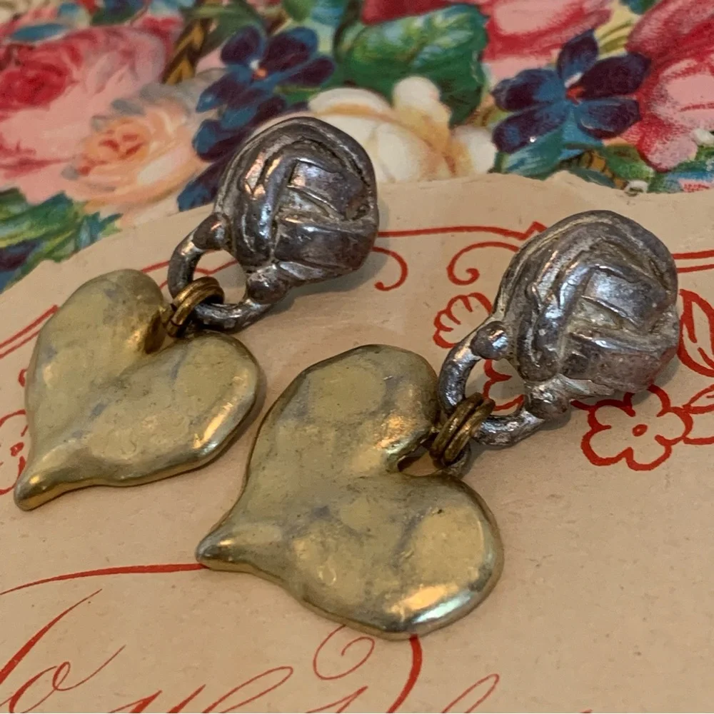 Hammered Heart Dangling Pierced Earrings - Unbranded - Picture 4 of 6